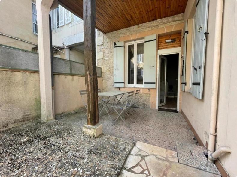 Centre Ville Superbe T2 Neuf Wifi Terrasse Netflix Périgueux Εξωτερικό φωτογραφία